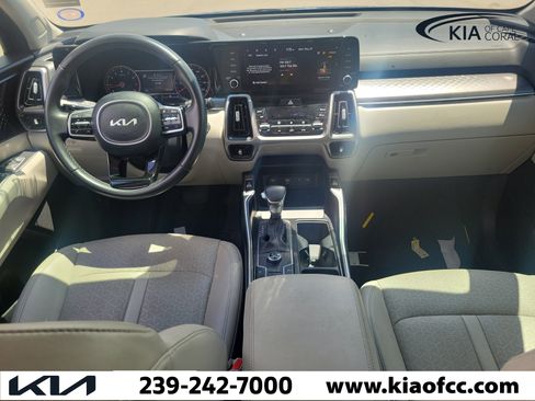Certified 2023 Kia Sorento S w/ Panoramic Sunroof Package FWD image 17