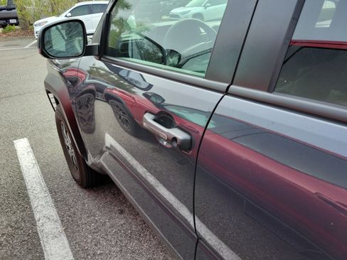 Used 2025 Toyota 4Runner SR5 image 28