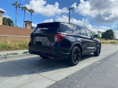 Used 2021 Ford Explorer ST w/ ST Street Pack image 5