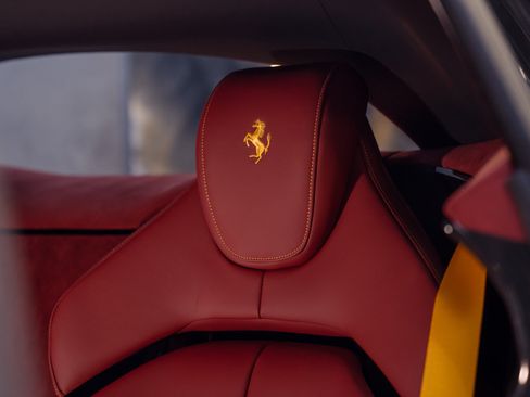 Used 2025 Ferrari Purosangue AWD/4WD image 56