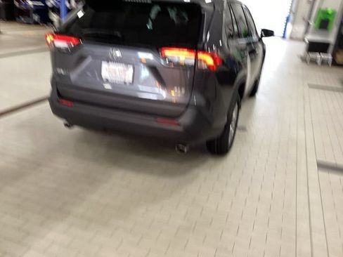 Used 2025 Toyota RAV4 XLE AWD/4WD image 24
