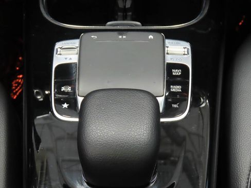 Used 2020 Mercedes-Benz A 220 image 10