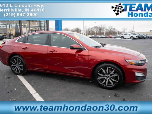 Used 2021 Chevrolet Malibu RS image 1