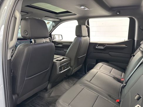 Used 2024 GMC Sierra 1500 Elevation w/ Elevation Premium Package image 41