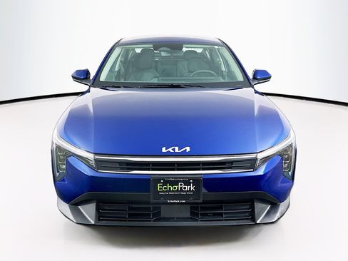 Used 2025 Kia K4 FWD image 2
