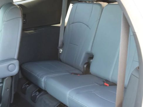 Used 2022 Buick Enclave Essence w/ Experience Buick Package AWD/4WD image 39