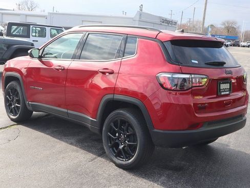 New 2026 Jeep Compass Latitude image 19