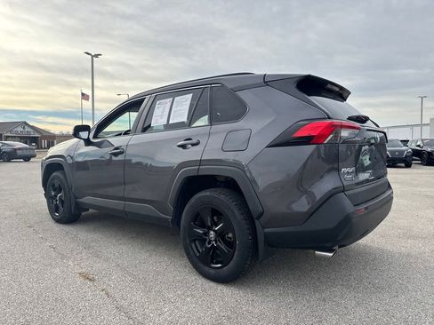 Used 2022 Toyota RAV4 XLE image 3