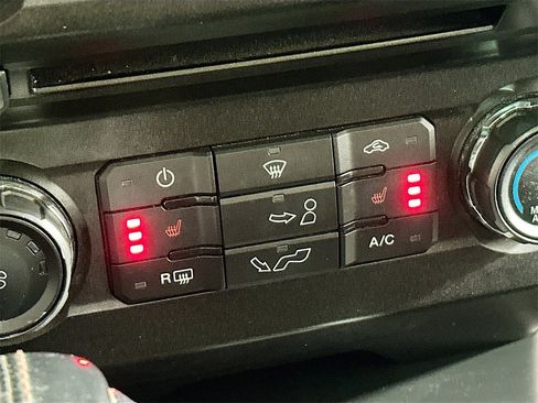 Used 2018 Ford F150 XLT w/ Equipment Group 302A Luxury image 22