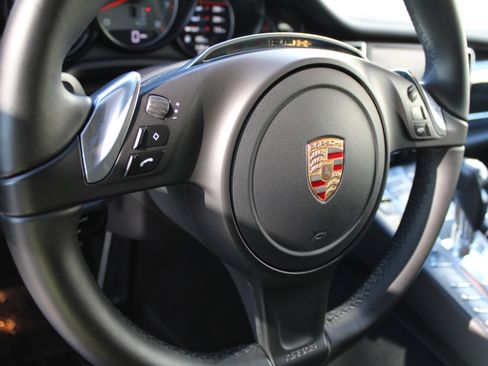 Used 2013 Porsche Panamera S image 19