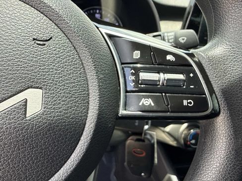 Used 2022 Kia Forte LXS w/ LXS Technology Package FWD image 34