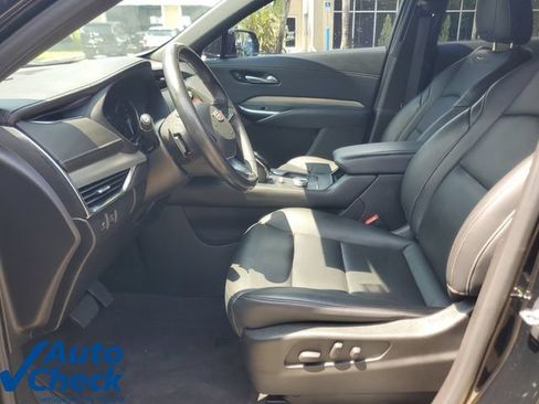 Used 2023 Cadillac XT4 Premium Luxury FWD image 18