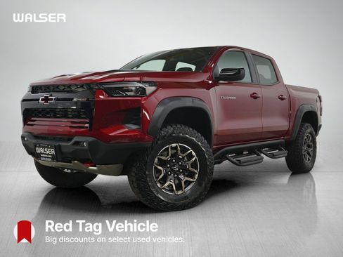 Used 2024 Chevrolet Colorado ZR2 w/ Technology Package AWD/4WD image 1
