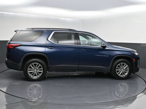 Used 2023 Chevrolet Traverse LT AWD/4WD image 8