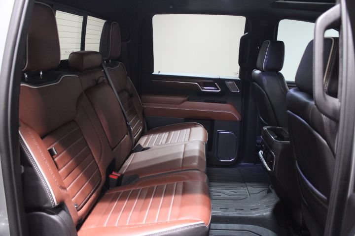 Used 2024 GMC Sierra 2500 Denali Ultimate AWD/4WD image 30