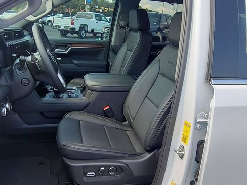 Certified 2025 GMC Sierra 1500 Denali w/ Denali Reserve Package AWD/4WD image 19