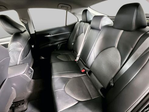 Used 2024 Toyota Camry XLE FWD image 18