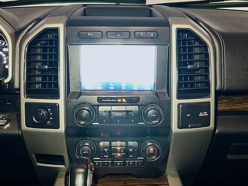 Certified 2020 Ford F150 Lariat image 14