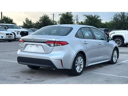 Certified 2024 Toyota Corolla LE w/ LE Convenience Package FWD image 6