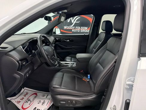 Used 2023 Chevrolet Traverse RS w/ LPO, Floor Liner Package FWD image 9