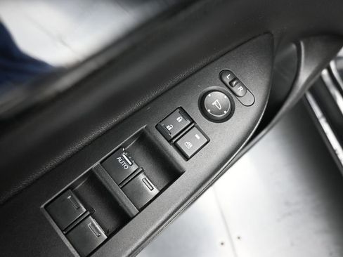 Used 2016 Honda Accord LX image 31