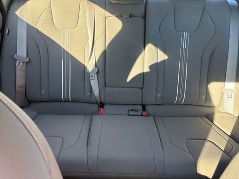 Used 2025 Hyundai Elantra SEL image 34