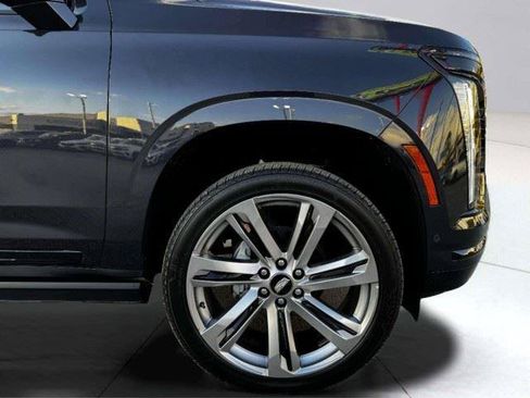 Used 2025 Cadillac Escalade ESV Sport w/ Touring Package AWD/4WD image 60