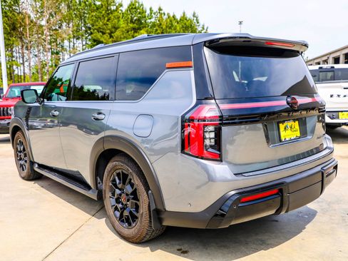 Used 2025 Nissan Armada PRO-4X w/ Pro-4X Premium Package image 7