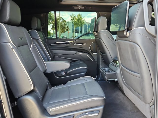 Certified 2024 Cadillac Escalade ESV Sport w/ LPO, ONYX Package AWD/4WD image 27