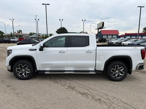 New 2026 GMC Sierra 1500 SLT w/ SLT Premium Plus Package AWD/4WD image 2