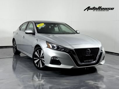 Used 2022 Nissan Altima 2.5 SV