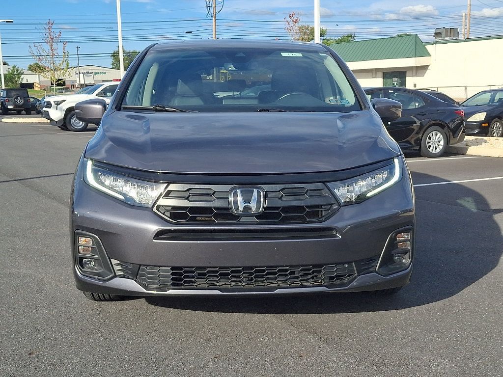 Used 2025 Honda Odyssey EX-L image 2