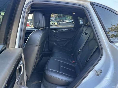 Used 2024 Porsche Macan image 13