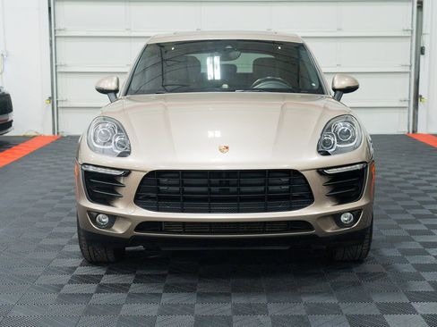 Used 2017 Porsche Macan AWD/4WD image 2