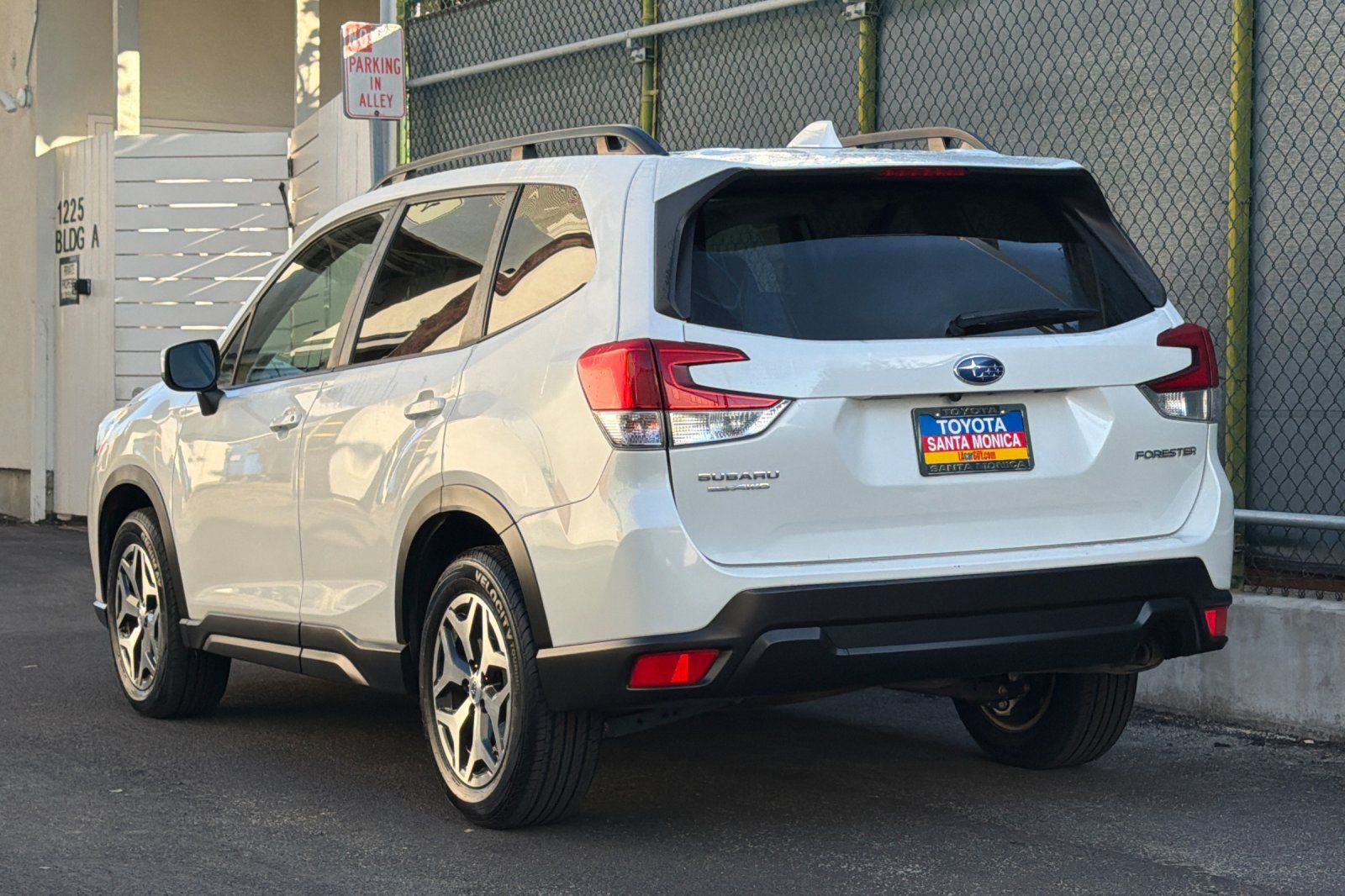 Used 2023 Subaru Forester Premium AWD/4WD image 6