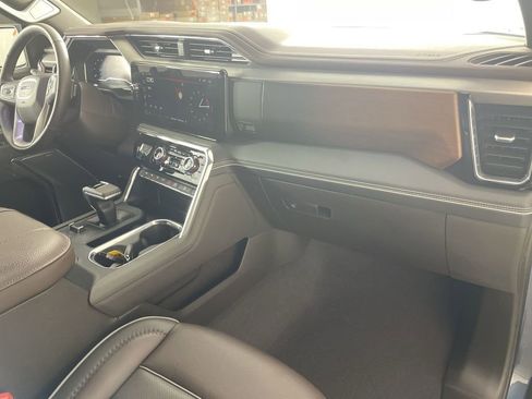 Used 2025 GMC Sierra 1500 Denali w/ Technology Package image 28