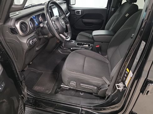 Used 2021 Jeep Wrangler Unlimited Sport AWD/4WD image 12