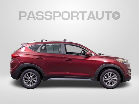 Used 2017 Hyundai Tucson SE w/ SE Popular Package 02 AWD/4WD image 8