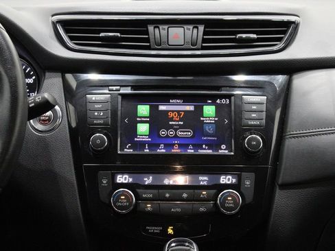 Used 2020 Nissan Rogue SL image 33