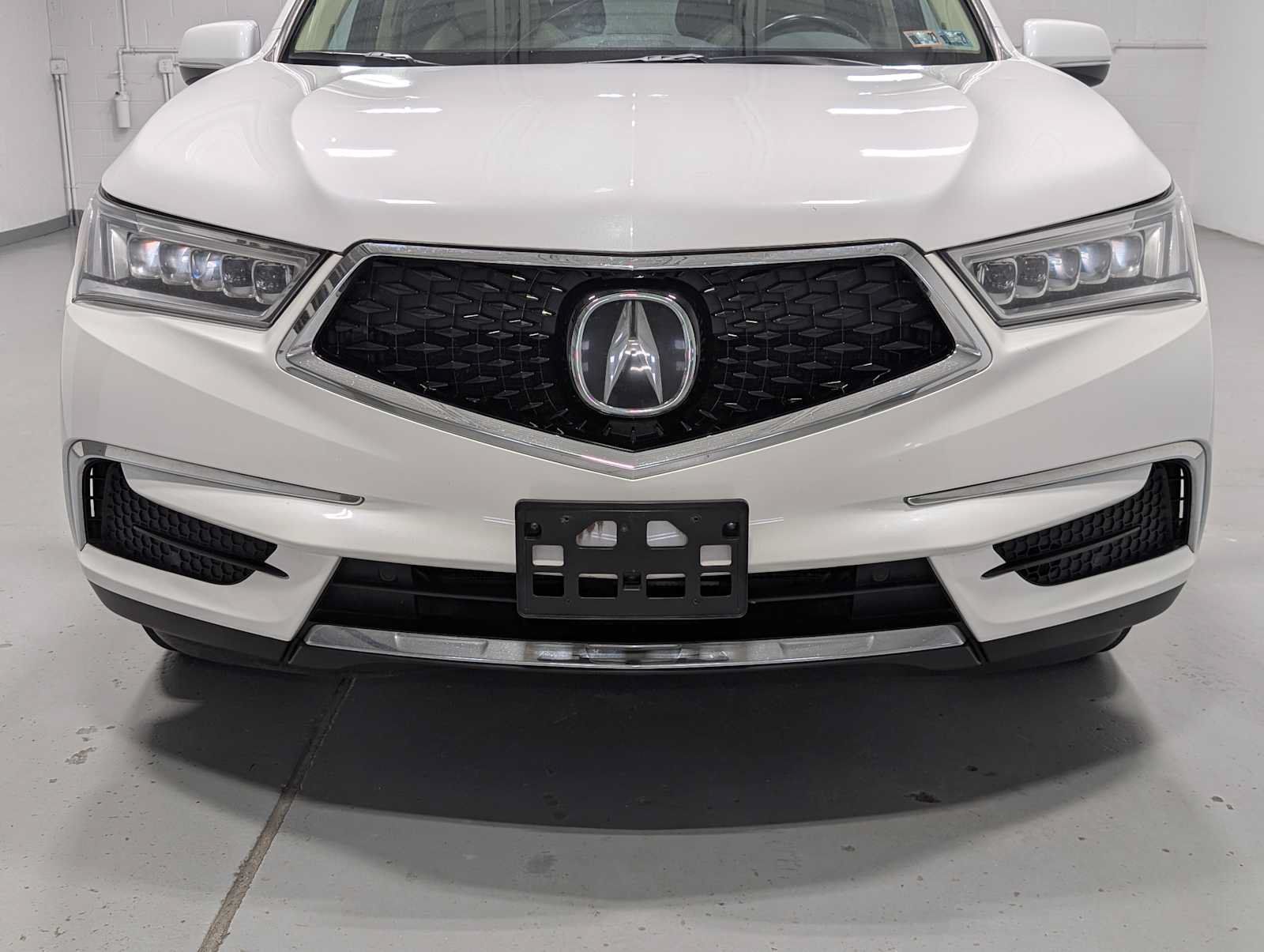 Used 2020 Acura MDX SH-AWD image 2