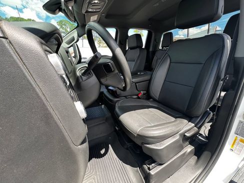 Used 2022 GMC Sierra 2500 Pro w/ Convenience Package AWD/4WD image 15