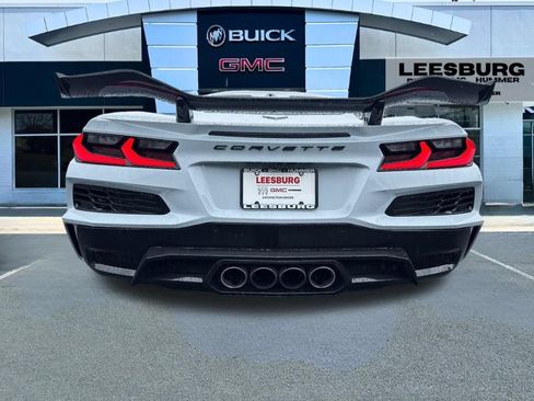 Used 2023 Chevrolet Corvette Z06 w/ Z07 Performance Package RWD image 6