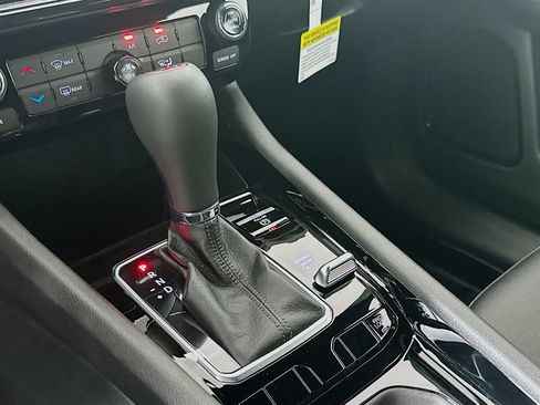 New 2026 Jeep Compass Latitude AWD/4WD image 16