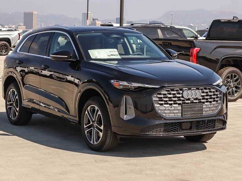 New 2026 Audi Q5 Premium AWD/4WD image 3