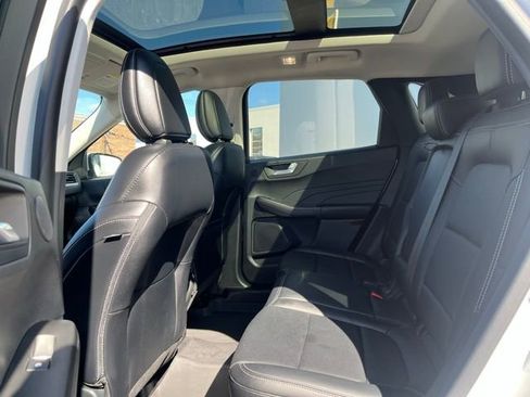 Used 2021 Ford Escape SEL w/ Technology Package image 16