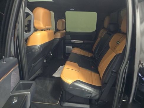 Used 2024 Ford F250 Platinum AWD/4WD image 9