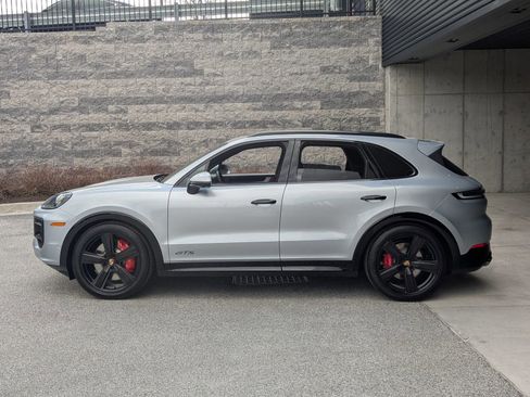New 2026 Porsche Cayenne GTS AWD/4WD image 2