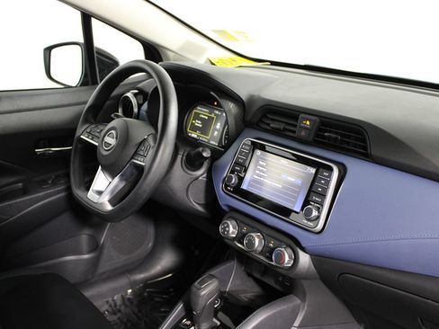 Used 2025 Nissan Versa SV FWD image 22