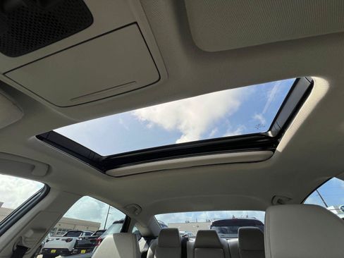 Used 2023 Honda Accord Touring image 30