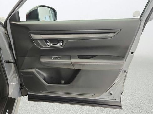 Used 2025 Honda CR-V Sport image 29